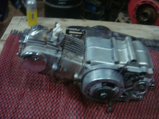 เครื่อง Honda 49CC. ชุบ สภาพตามรูปที่ลง เครื่องติดใช้งานได้ ราคาพร้อมส่งทั่วไทย