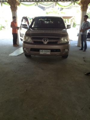 hilux vigo ตัวท๊อป ปี 48 จัดไฟแนนซ์ให้พร้อม ครับ 399000