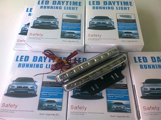 ไฟเดย์ไลท์ 8 ดวง