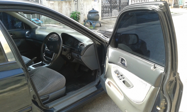 HONDA, ACCORD 2.2 VTi-L เครื่องวีเทคปี95 เกียร์ออโต้(ติดแก๊สใช้ได้2ระบบแกีส-น้ำมัน)สวยเดิม