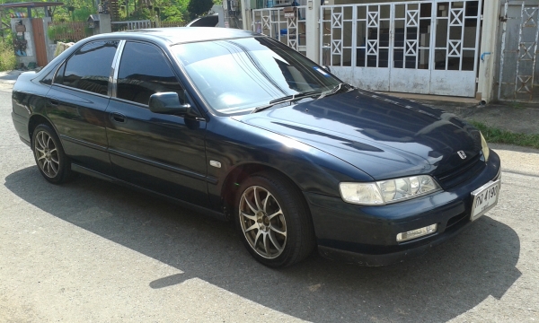 HONDA, ACCORD 2.2 VTi-L เครื่องวีเทคปี95 เกียร์ออโต้(ติดแก๊สใช้ได้2ระบบแกีส-น้ำมัน)สวยเดิม