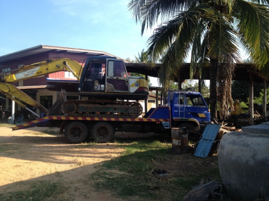 ขายแม็คโค Kobelco mark lll 120 พร้อมเทลเลอร์