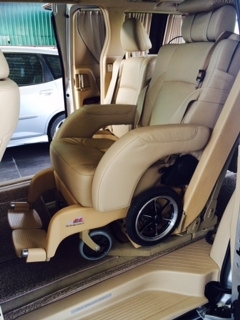 เบาะไฟฟ้ายกขึ้นลง Welcab สำหรับผู้สูงอายุ ของ SC Auto Seat มือสองสภาพใหม่ครับ