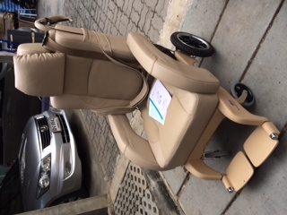 เบาะไฟฟ้ายกขึ้นลง Welcab สำหรับผู้สูงอายุ ของ SC Auto Seat มือสองสภาพใหม่ครับ