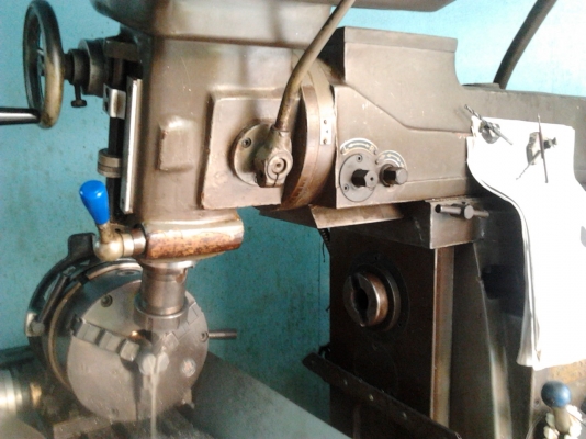 ขายเครื่องมิลลิ่ง M2 แนวตั้งและแนวนอน