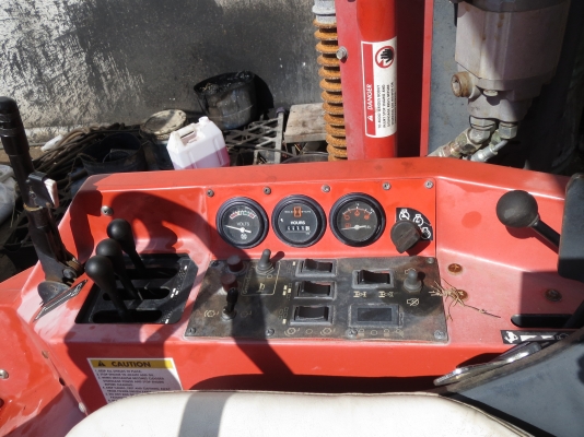 รถตัดหญ้า ตัดสนามกอล์ฟ สนามฟุตบอล