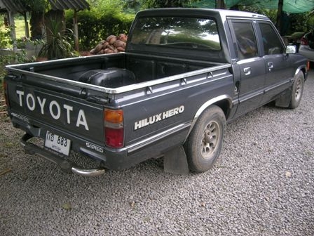 ขาย โตโยต้าฮีโร่ 4 ประตูปี90 สวยๆพร้อมใช้งาน