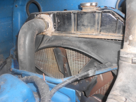 ขายตามสภา ฟอร์ด 6600 เครื่องดี ไฮดรอลิกดี สภาพ 80\% เล่มทะเบียน ภาษีปี 50 บ.