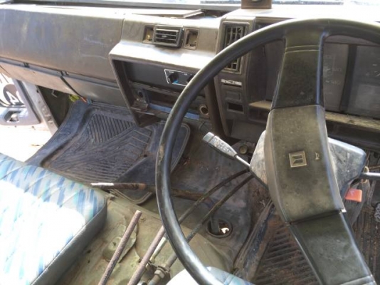 ขายรถ 6ล้อ NPR 115 รถห้าง กระบะยาว 4 ม.แผงข้างอลูมิเนียม สนใจติดต่อ 081-2990958