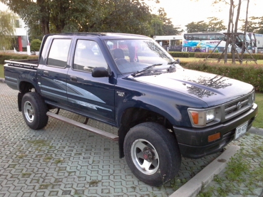 ขาย ln 106  4ประตูหัวนอกแท้ๆเดิมๆบางๆ สภาพสวยสุดในรุ่นครับ