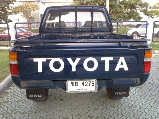 ขาย ln 106  4ประตูหัวนอกแท้ๆเดิมๆบางๆ สภาพสวยสุดในรุ่นครับ