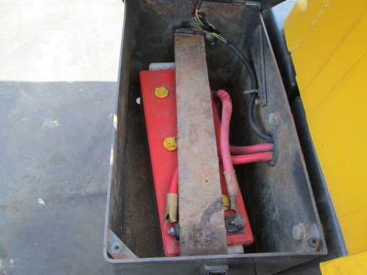 ขายด่วน รถตักล้อยาง KOMATSU WA 300 -3E สภาพสวย