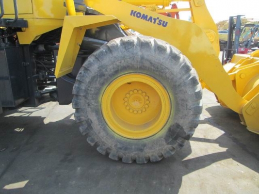 ขายด่วน รถตักล้อยาง KOMATSU WA 300 -3E สภาพสวย