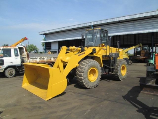ขายด่วน รถตักล้อยาง KOMATSU WA 300 -3E สภาพสวย