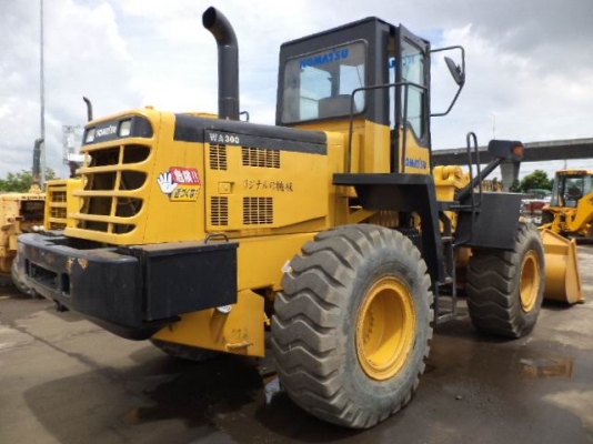 ขายด่วน รถตัก Komatsu WA 300 - 3 สภาพสวย