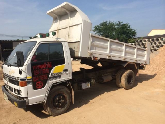 ขายรถ 6ล้อ NPR 115 รถประกอบ กระบะยาว 4 ม.แผงข้างเหล็ก สนใจติดต่อ 081-2990958