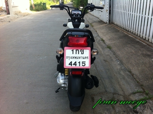 ขายHONDA ZOOMER-X สีขาว จด 7 มีนาคม 56 ขายHONDA ZOOMER-X สีขาว จด 7 มีนาคม 56