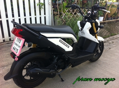 ขายHONDA ZOOMER-X สีขาว จด 7 มีนาคม 56 ขายHONDA ZOOMER-X สีขาว จด 7 มีนาคม 56