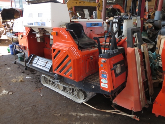 รถเกี่ยวข้าว คูโบต้า 15 แรง รถพร้อมใช้งานได้จริง