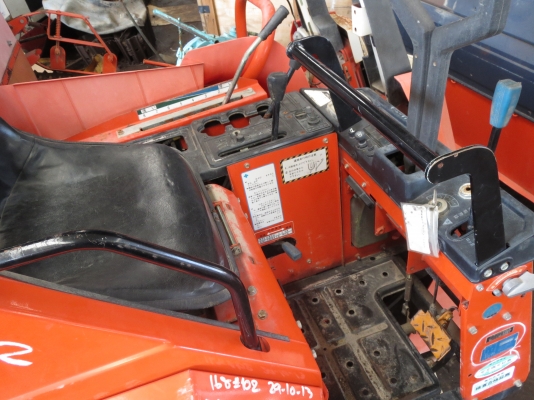 รถเกี่ยวข้าว คูโบต้า 15 แรง รถพร้อมใช้งานได้จริง