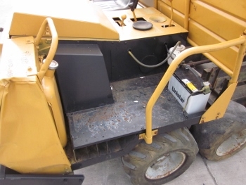 ขาย-รถดั๊มเปอร์ บรรทุกตีนตะขาบ MITSUBISHI: DD150 เครื่องดีเซล 2 สูบ ขับเคลื่อน 8 ล้อ ขาย-รถดั๊มเปอร์ บรรทุกตีนตะขาบ MITSUBISHI: DD150 เครื่องดีเซล 2 สูบ ขับเคลื่อน 8 ล้อ