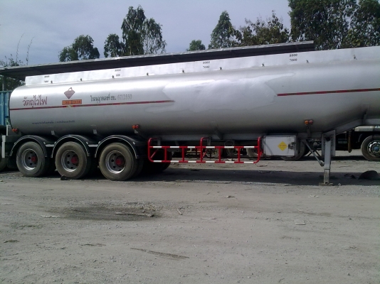 หางน้ำมัน 4 หมื่นลิตร ราคาต่อลองได้