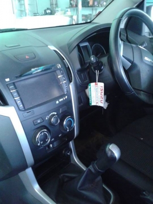 เจ้าของขายเองค่ะ รถปี2012 630000