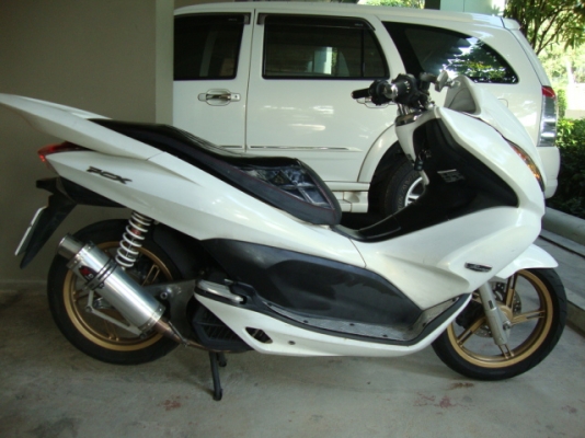 ขาย PCX 125i  สีขาว  47500.-