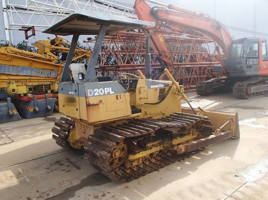 ขายด่วนรถแทรคเตอร์ตีนตะขาบ D20PL-7 เก่าญี่ปุ่นยังไม่เคยใช้งานในไทย มาถึงไทยแล้วจ้า ขายด่วนรถแทรคเตอร์ตีนตะขาบ D20PL-7 เก่าญี่ปุ่นยังไม่เคยใช้งานในไทย มาถึงไทยแล้วจ้า