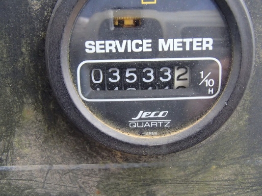 ขายด่วนรถแทรคเตอร์ตีนตะขาบ D20PL-7 เก่าญี่ปุ่นยังไม่เคยใช้งานในไทย มาถึงไทยแล้วจ้า ขายด่วนรถแทรคเตอร์ตีนตะขาบ D20PL-7 เก่าญี่ปุ่นยังไม่เคยใช้งานในไทย มาถึงไทยแล้วจ้า