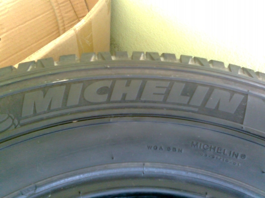 MICHELIN  LATITUDE 245-70-16 ปี09ดอกสวย