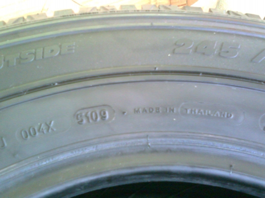 MICHELIN  LATITUDE 245-70-16 ปี09ดอกสวย