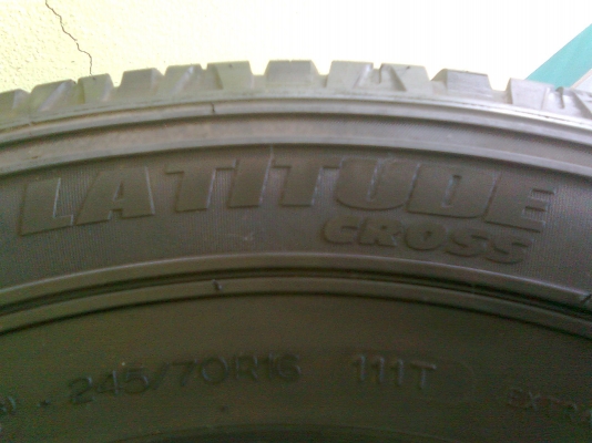 MICHELIN  LATITUDE 245-70-16 ปี09ดอกสวย