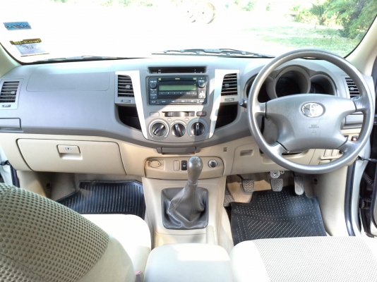 ขาย TOYOTA VIGO D4D 3.0 G MT DOUBLE CAB VN TURBO