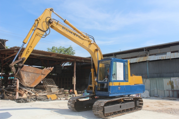 PC 120 KOMATSU รุ่น 3 / 650,000 พร้อมหัวเจราะโอกาดะ