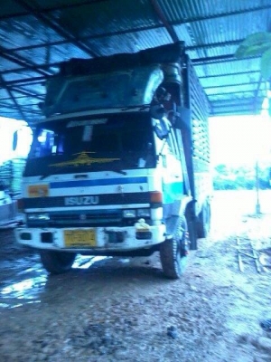 10ล้อเพลาเดียว ISUZU JCM วางหัวร็อคดดกี้ วางเครื่อง 6BG1 เครื่องส้ม 175 แรง  รถสวย...