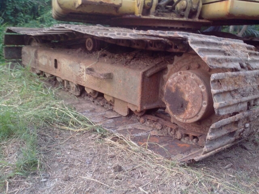 ขายแม็กโครKoMATSU 12-6รถสวยพร้อมใช้เอกสารอินวอยราคาก็ถูก