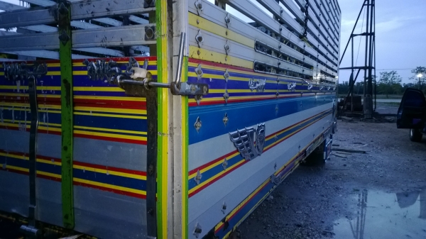 กะบะรั้มมีเนียม ของ ส.เจริญชัย สวยๆยาว7.00ม.สภาพดี ยกลงจาก ISUZU ร็อคกี้