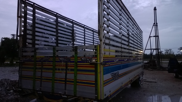 กะบะรั้มมีเนียม ของ ส.เจริญชัย สวยๆยาว7.00ม.สภาพดี ยกลงจาก ISUZU ร็อคกี้