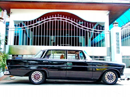 Benz 200 หางปลา ตากลม 125,000