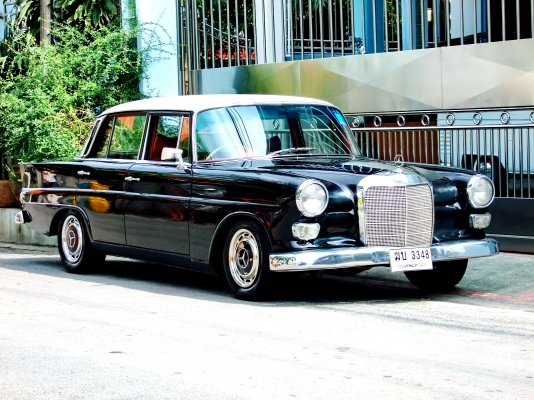 Benz 200 หางปลา ตากลม 125,000