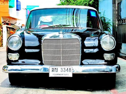 Benz 200 หางปลา ตากลม 125,000