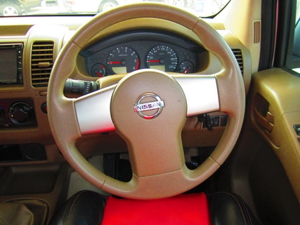 NISSAN BIG-M FRONTIER NAVARA KING CAB 2.5 SE MT ปี 2011