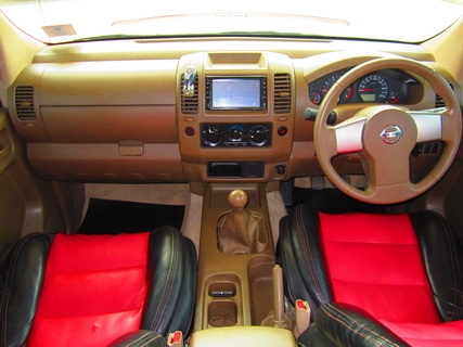 NISSAN BIG-M FRONTIER NAVARA KING CAB 2.5 SE MT ปี 2011