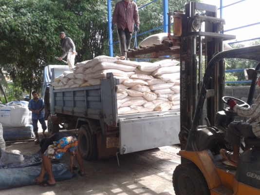 หกล้อดั้มอีซุสุ  NPR  115    สั่งลุย พร้อมใช้งาน ...เล่มพร้อมค่ะ