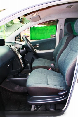 TOYOTA YARIS 1.5  AT ปี 2008