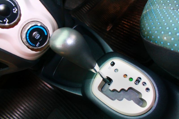 TOYOTA YARIS 1.5  AT ปี 2008