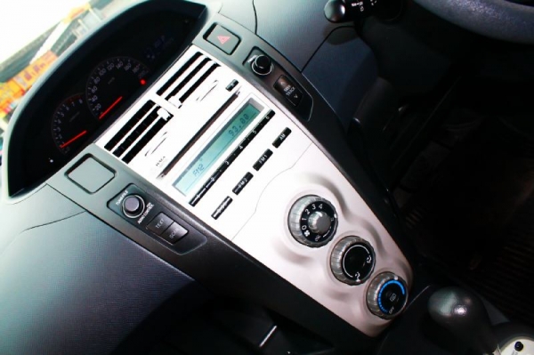 TOYOTA YARIS 1.5  AT ปี 2008