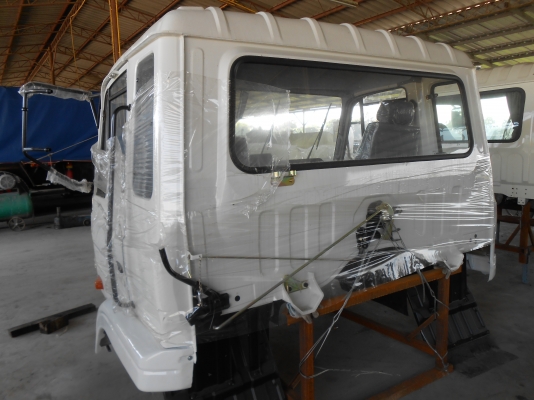 หัวเก๋ง NISSAN UD CW430