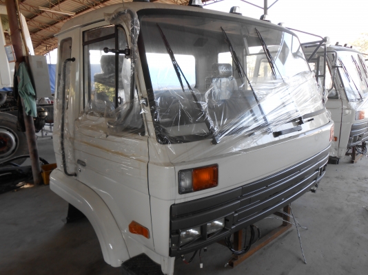 หัวเก๋ง NISSAN UD CW430